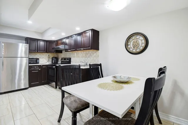 Additional image 35 of 749 Wettlaufer Terr