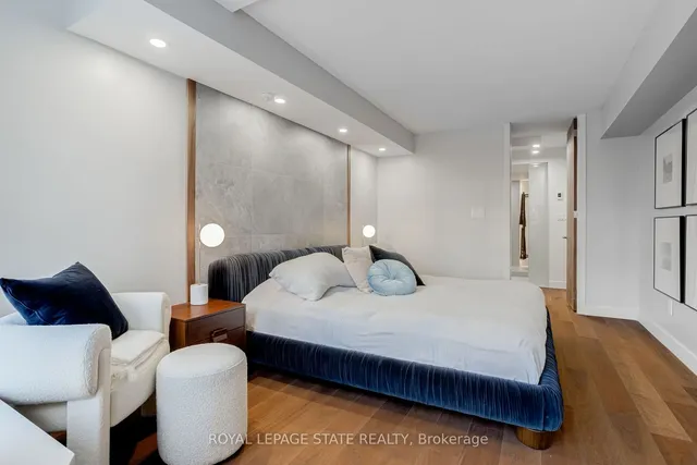 Additional image 25 of 71 Simcoe St Unit 2201