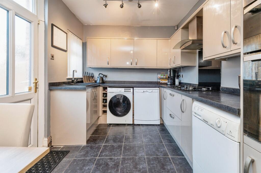 Additional image 4 of Jer Lane, Bradford