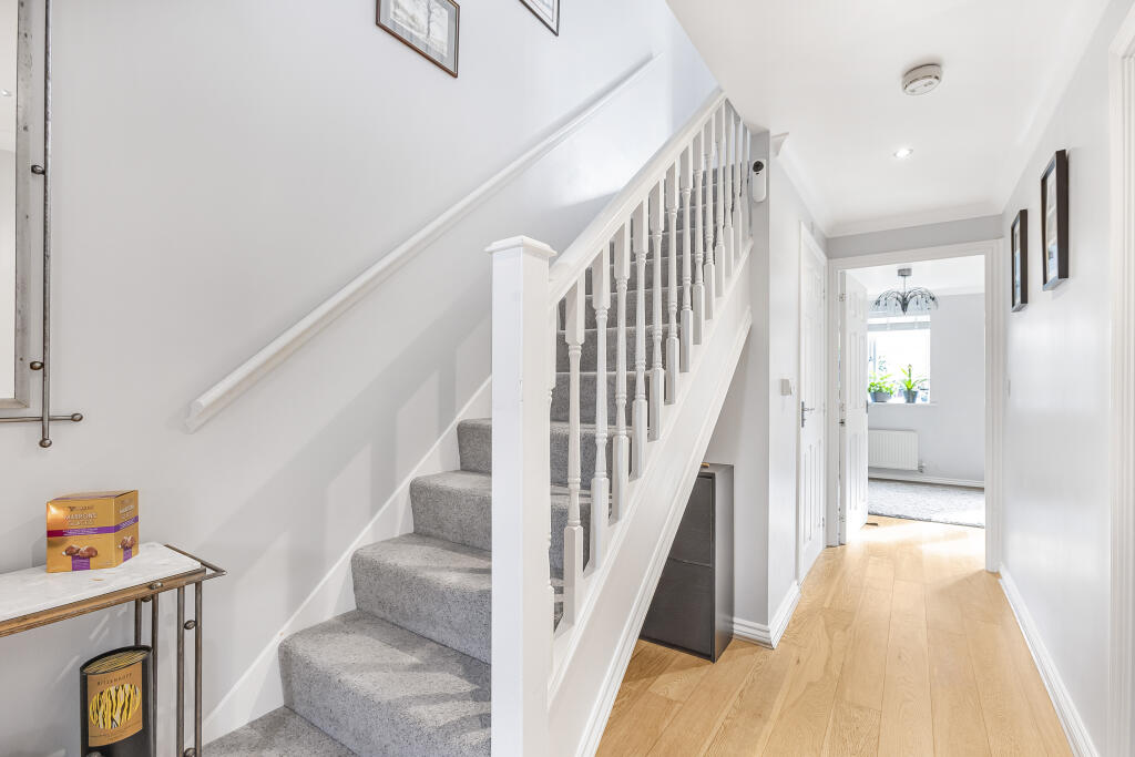 Additional image 6 of Eddington Crescent, Welwyn Garden City, Hertfordshire, AL7 4SQ