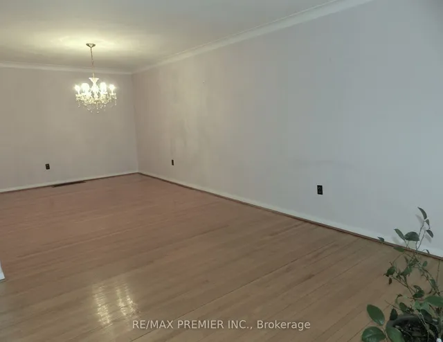 Additional image 6 of 5 Stong Crt