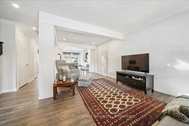 Additional image 8 of 779 Hyde Rd