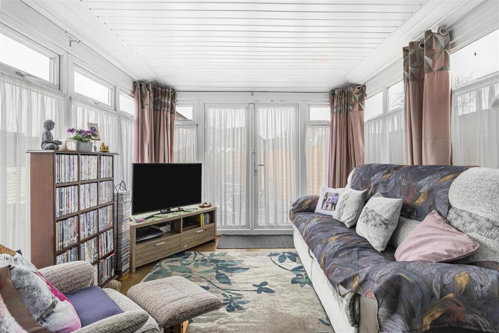 Additional image 2 of Plantation Close, Saffron Walden