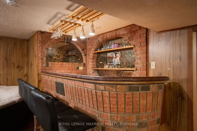 Additional image 23 of 30 Moncrieff Dr