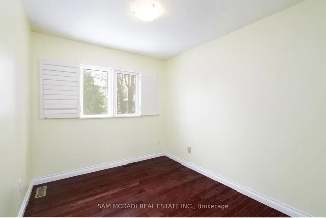 Additional image 22 of 2290 Devon Rd