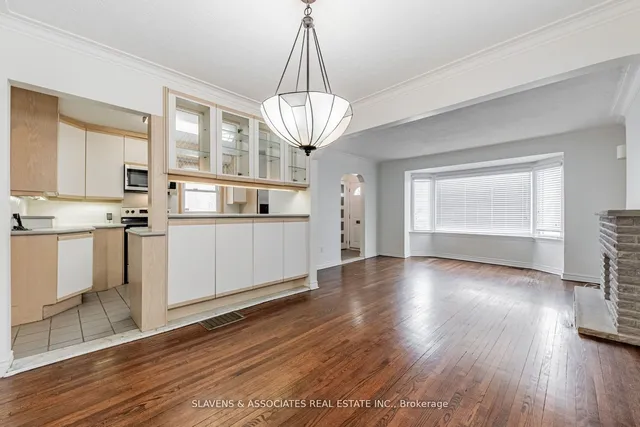 Additional image 6 of 523 Glengarry Ave