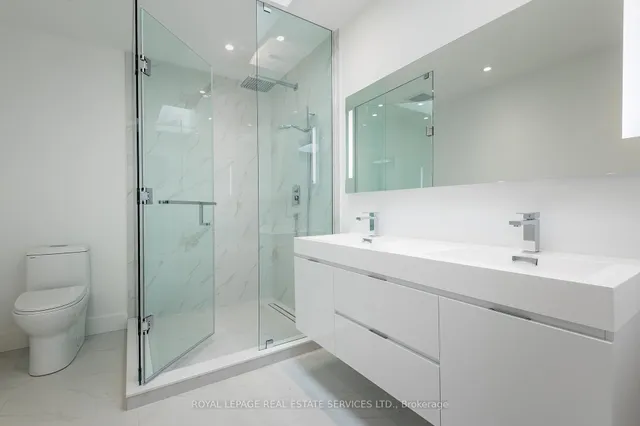 Additional image 32 of 241A Evelyn Ave