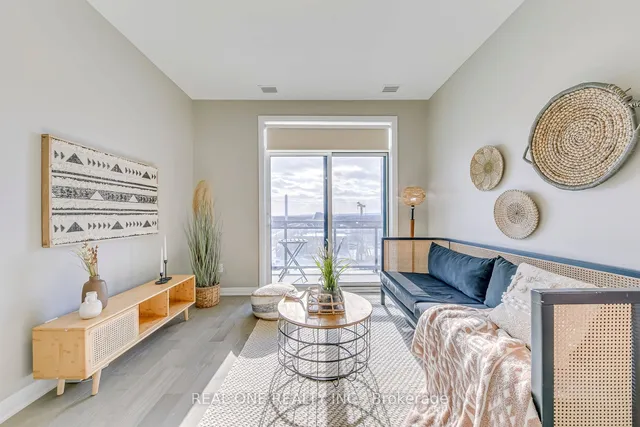 Additional image 16 of 95 Dundas St Unit 417