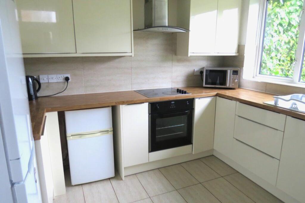 Additional image 14 of STUDENT FIVE DOUBLE BEDROOMS, WINTON