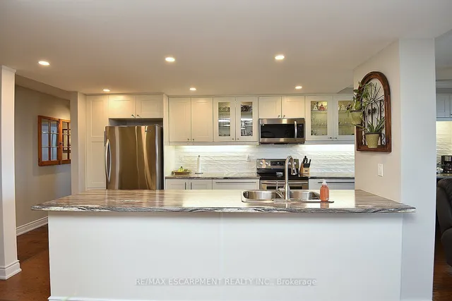 Additional image 15 of 2055 Upper Middle Rd Unit 1502