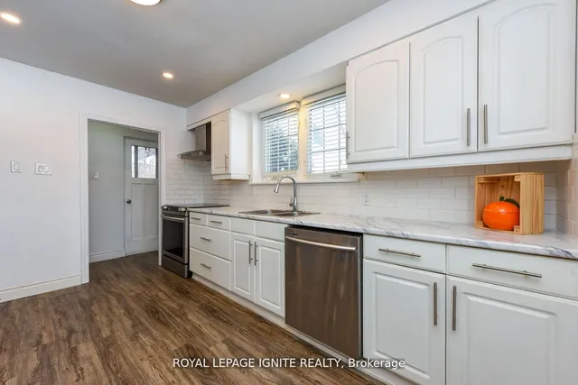 Additional image 7 of 208 Riverplace Cres