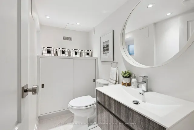 Additional image 28 of 161 Macpherson Ave