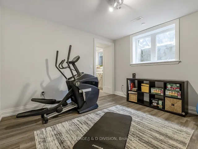 Additional image 35 of 38 Hi Mount Dr