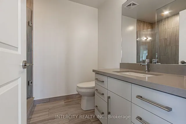 Additional image 12 of 2007 James St Unit 1307