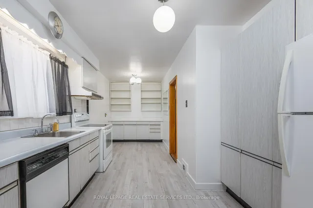 Additional image 13 of 80 Glenden Ave