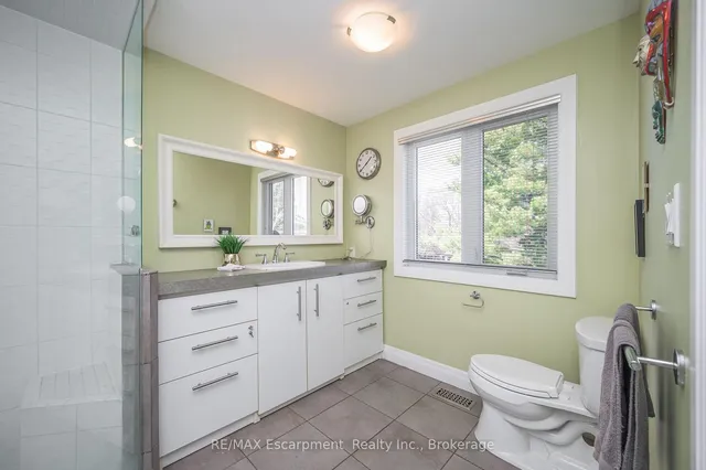 Additional image 23 of 402 PATRICIA Dr