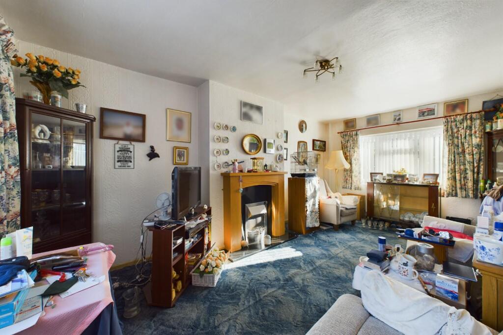 Additional image 7 of Needwood Grove, West Bromwich, B71 3NJ