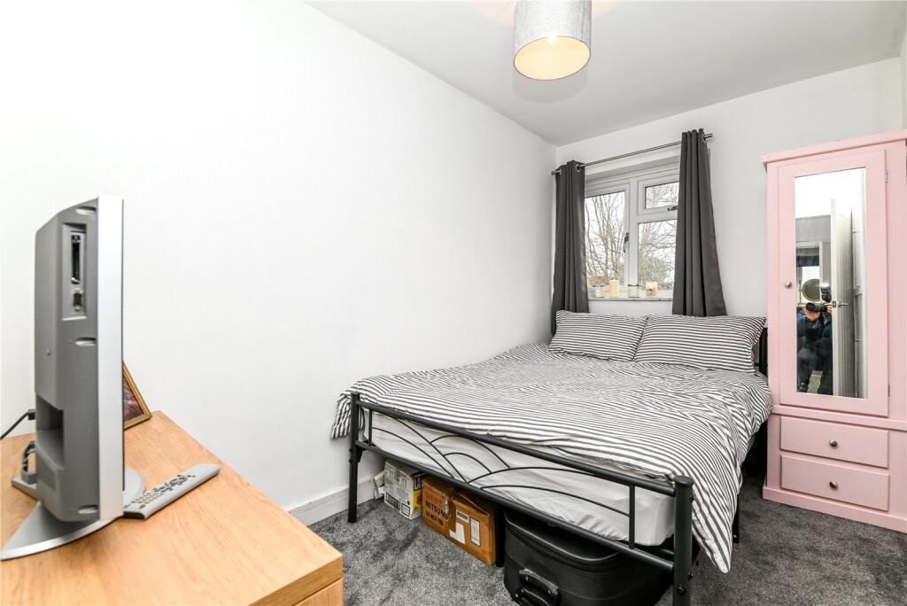 Additional image 6 of Davis Field, New Milton, Hampshire, BH25