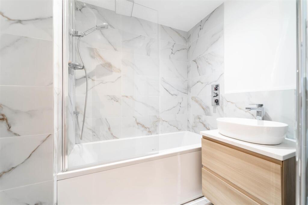 Additional image 6 of 19 Centurion House, Northgate Street, Chester