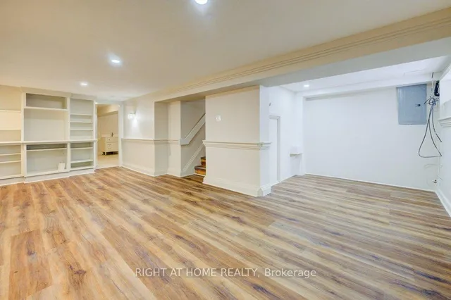 Additional image 29 of 144 Mooregate Cres