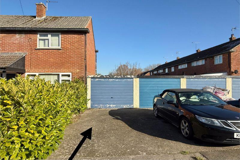 Additional image 3 of Locking Camp - NO CHAIN