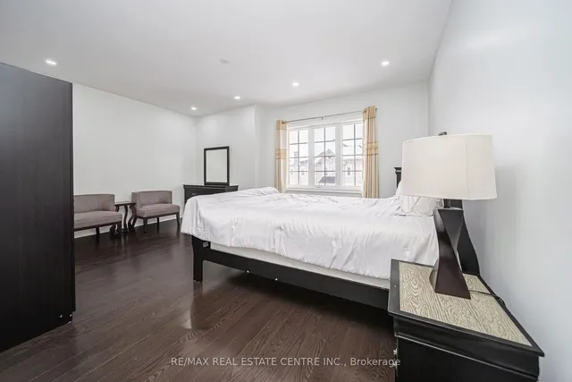 Additional image 33 of 72 BELLADONNA Circ