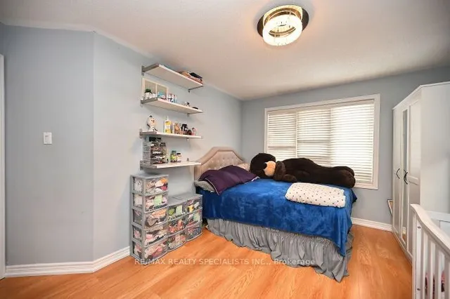 Additional image 28 of 5 SUMMERSHADE St