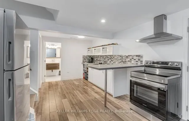 Additional image 31 of 2218 Vista Dr