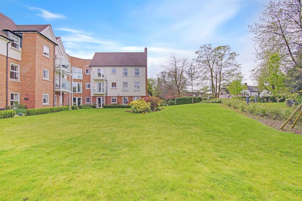 Additional image 5 of Manor Park Road, Chislehurst