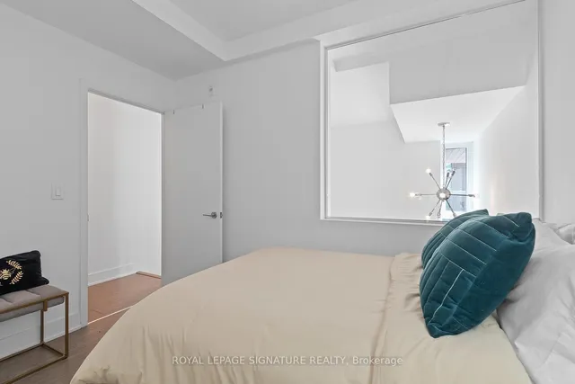 Additional image 20 of 508 Wellington St Unit TH1