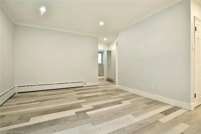 Additional image 9 of 2054 Courtland Dr Unit 102