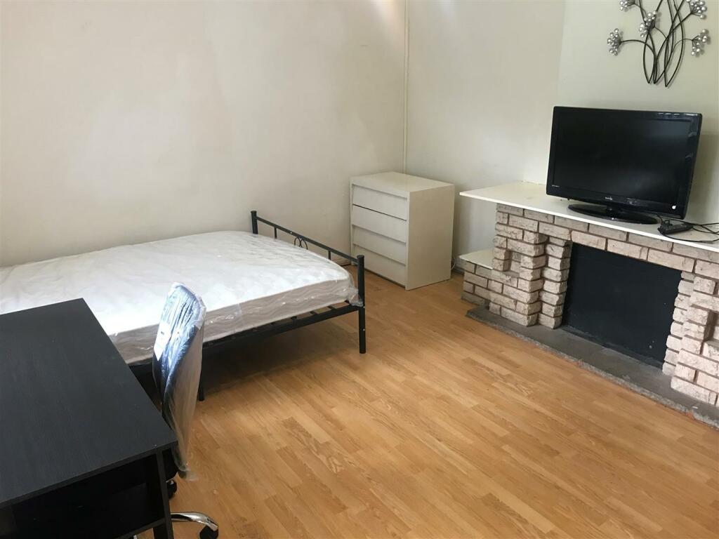 Additional image 7 of 14 Cadleigh Gardens, Harborne, Birmingham