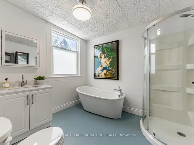 Additional image 28 of 41 Thyra Ave