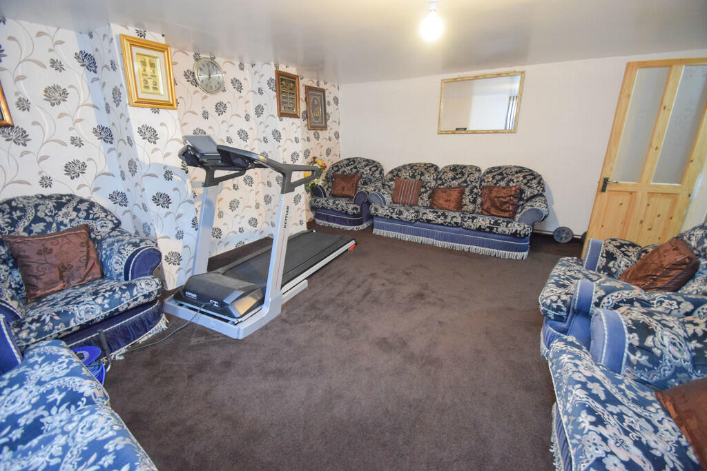 Additional image 4 of Wellington Crescent, Shipley