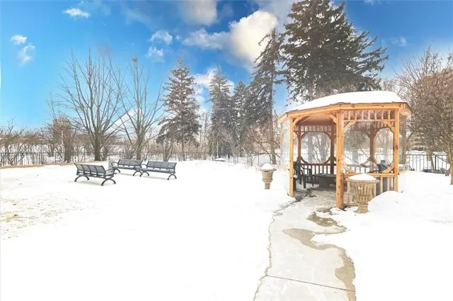 Additional image 36 of 131 Torresdale Ave