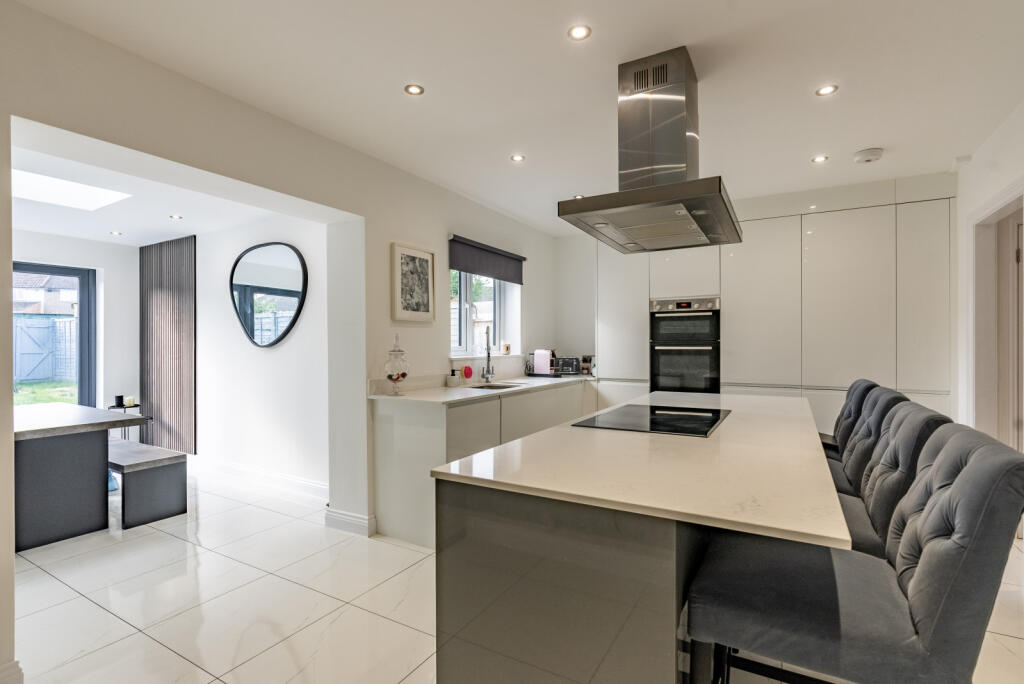 Additional image 4 of Peters Avenue, London Colney, St. Albans, Hertfordshire, AL2