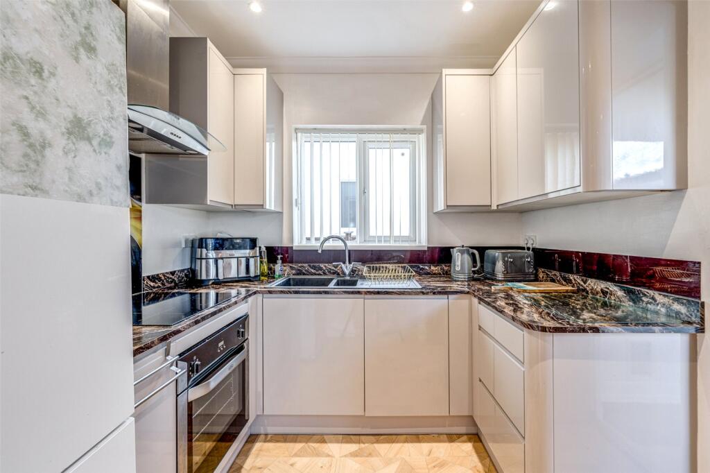 Additional image 3 of Shaftesbury Avenue, Goring-by-Sea, Worthing, West Sussex, BN12