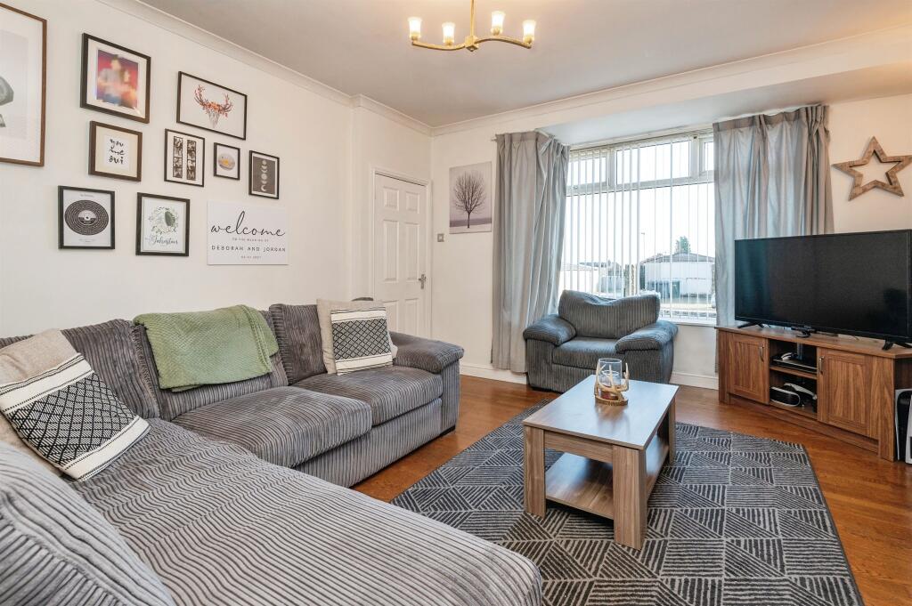 Additional image 3 of Jer Lane, Bradford