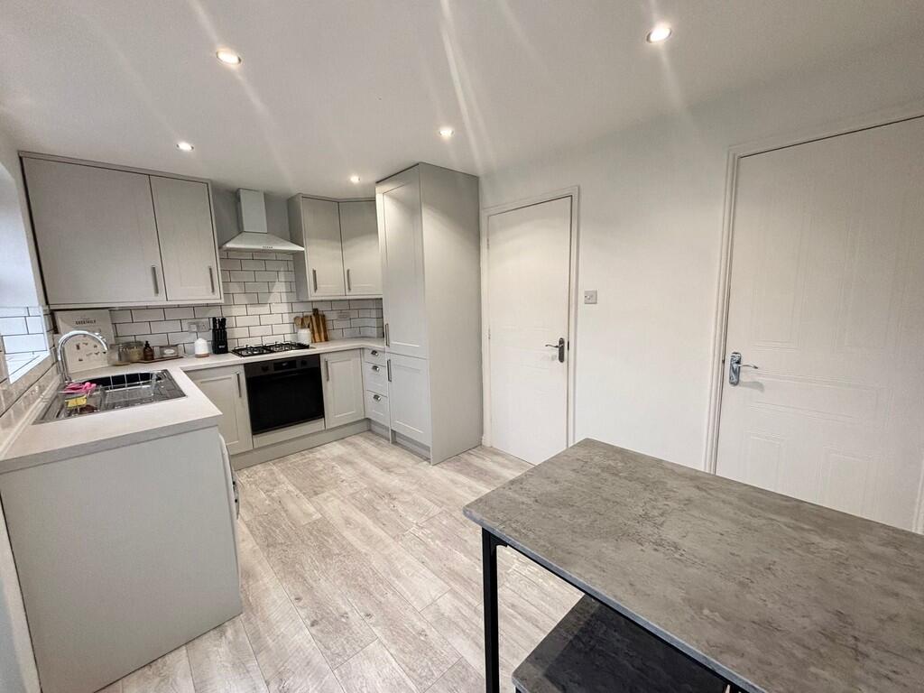 Additional image 5 of Station Road, Clayton, Bradford