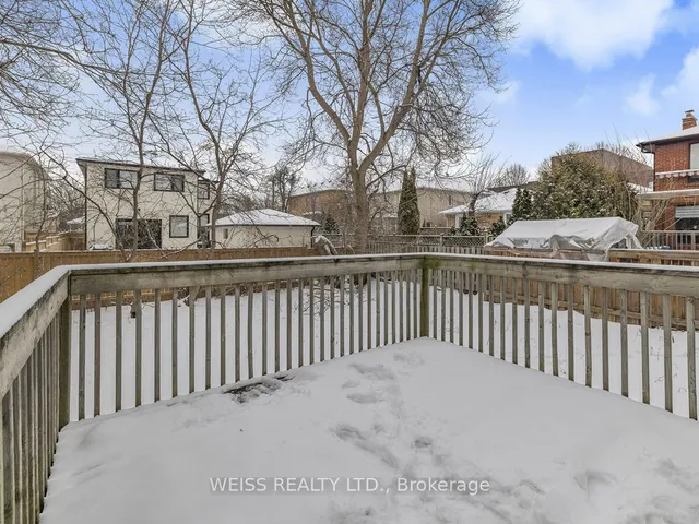 Additional image 39 of 98 Frontenac Ave