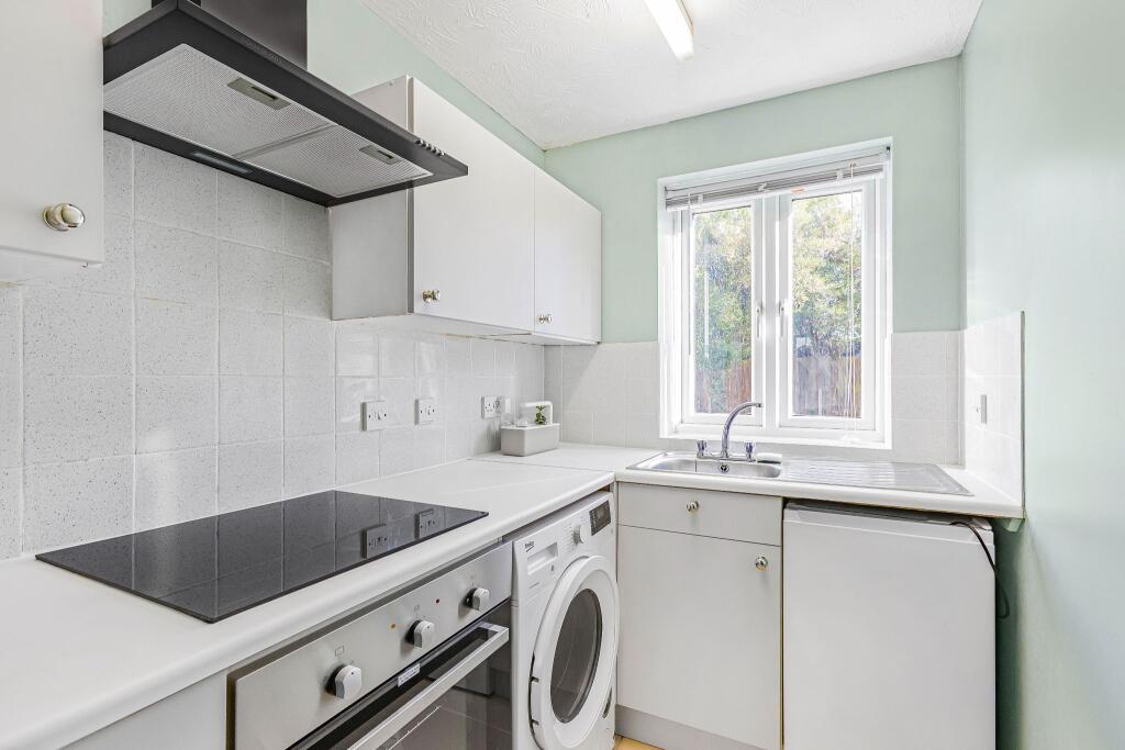 Additional image 4 of Walsingham Close, Hatfield, AL10