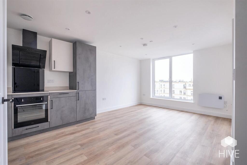 Additional image 14 of The Sloop, Commercial Road, Poole