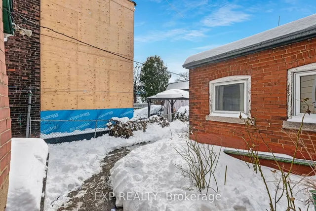 Additional image 29 of 24 Brookfield St