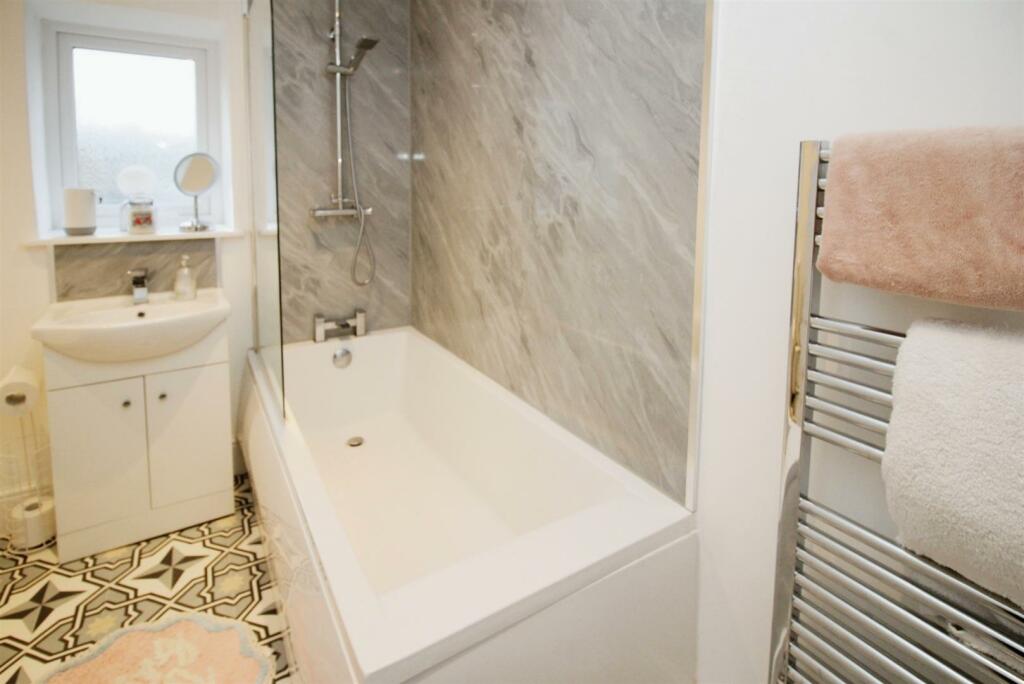 Additional image 4 of Green Place, Bradford, BD2 3AB