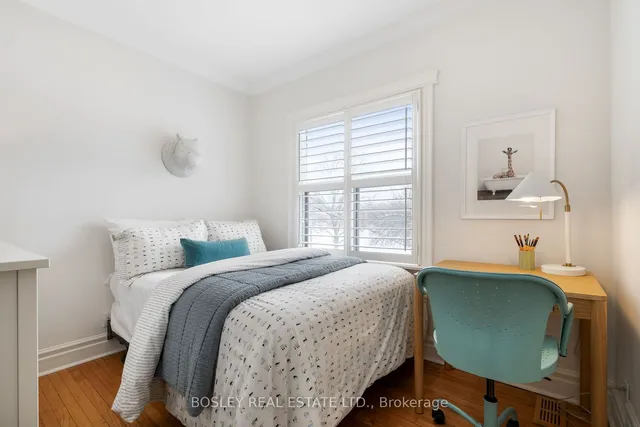 Additional image 29 of 224 Roselawn Ave