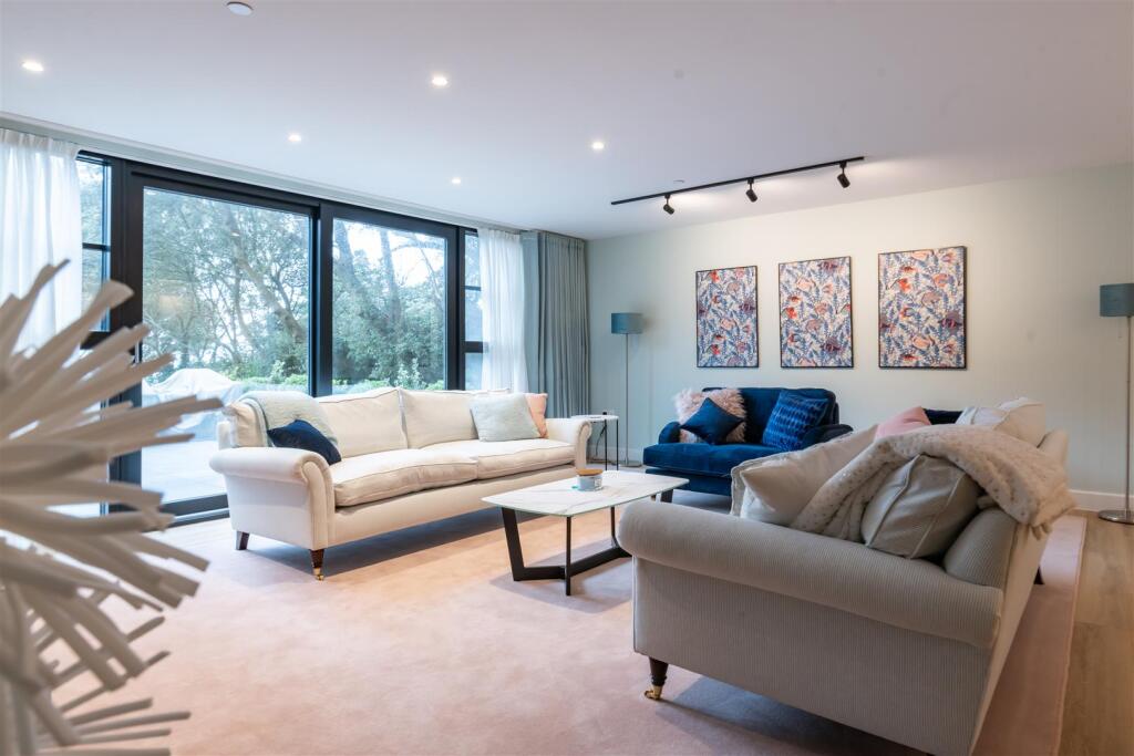 Additional image 11 of Manor Road, Eastcliff, East Cliff