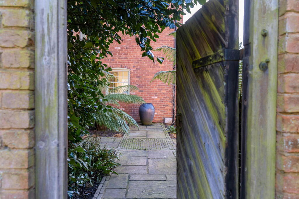 Additional image 34 of Dale Lane, Lickey End, B60 1GZ