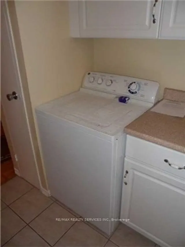 Additional image 13 of 4689 Jane St Unit 409