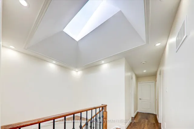 Additional image 16 of 13 Ebby Ave