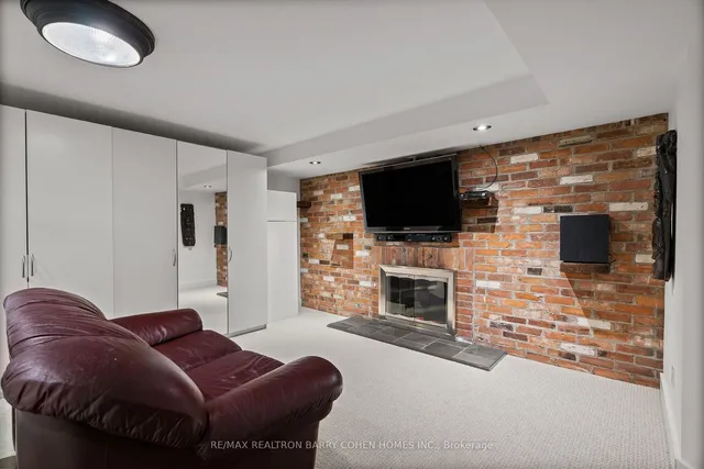 Additional image 31 of 72 Teddington Park Ave